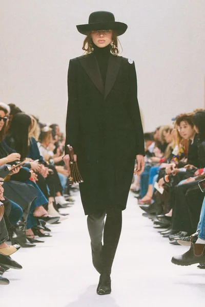 Look 1